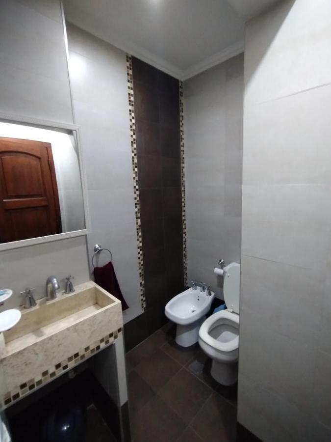 Hostel Terminal Mendoza Bagian luar foto