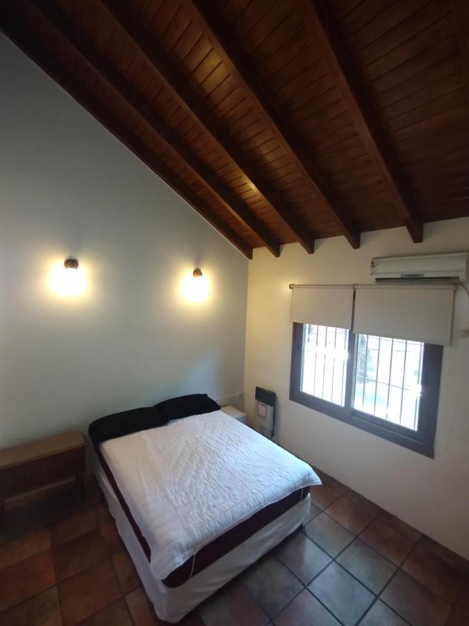 Hostel Terminal Mendoza Bagian luar foto