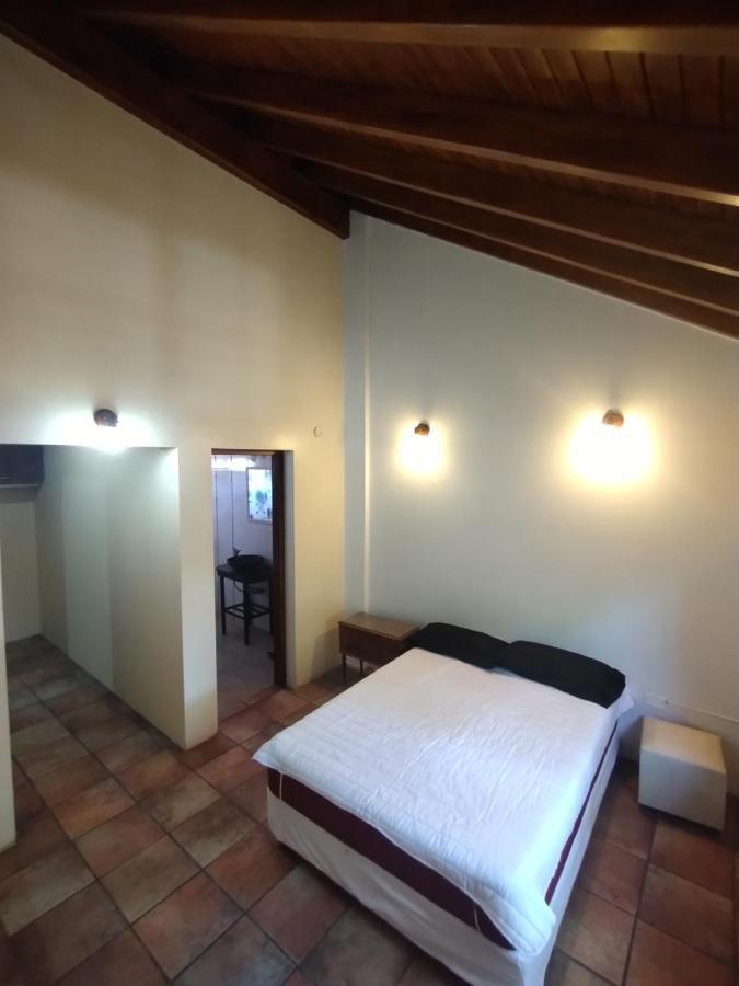Hostel Terminal Mendoza Bagian luar foto